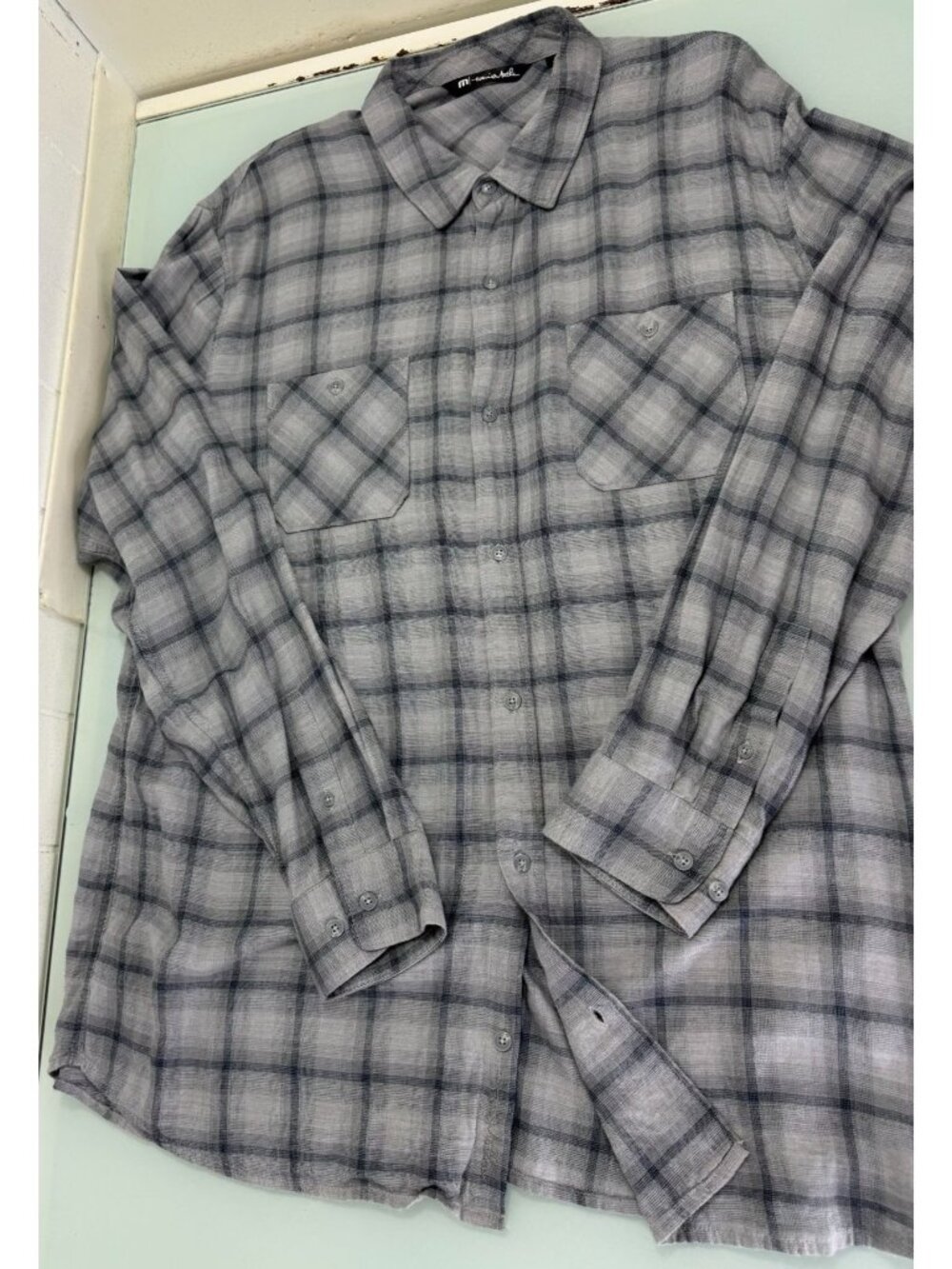 Travis Mathew Shirt Mens XXL 2XL Lightweight Rayon Cotton Button Up Long Sleeve